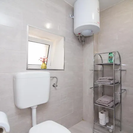 ゲストハウス By Dinka Ilovik