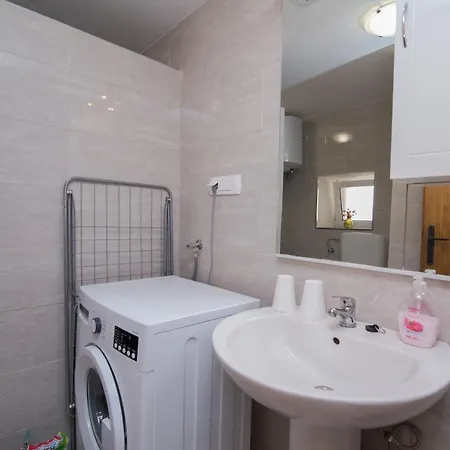 By Dinka Vendégház 3*