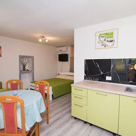 بيت ضيافة By Dinka 3*